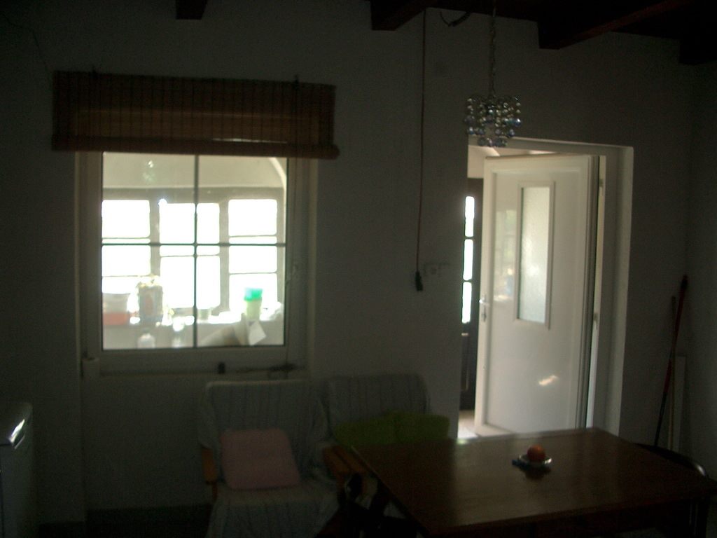 Blick auf den Eingangsbereich von der Küche aus